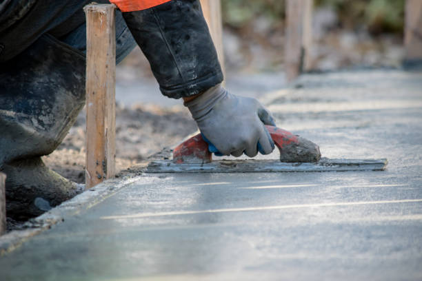 Best Best Concrete Contractor  in Crownpoint, NM